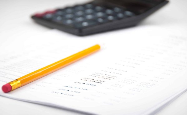 Quels indicateurs clés doivent être analysés pour mesurer l'efficacité d'une campagne de marketing sur les réseaux sociaux?