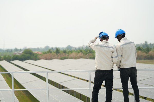 Les solutions solaires de girosun : production durable et locale